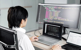 无锡 ,php声明和调用变量的符号是什么？